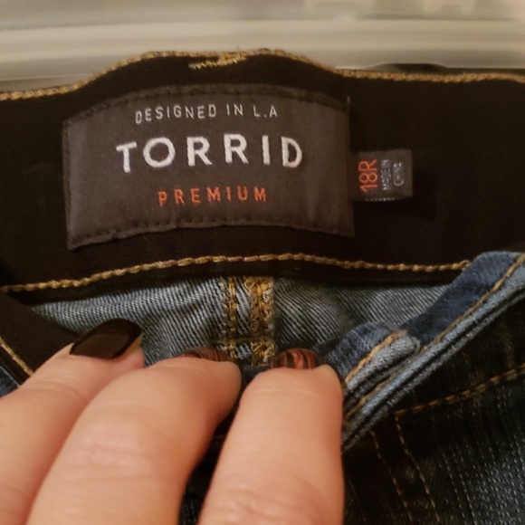 Jean's - Picture 3 of 5